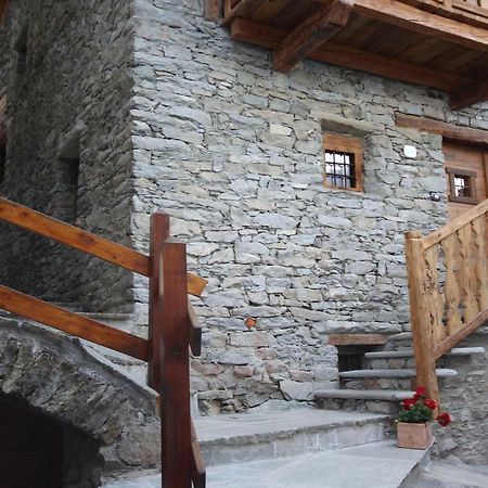 Vecchio Fienile Lägenhet Aosta Exteriör bild