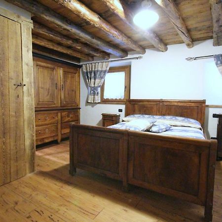 Vecchio Fienile Lägenhet Aosta Exteriör bild