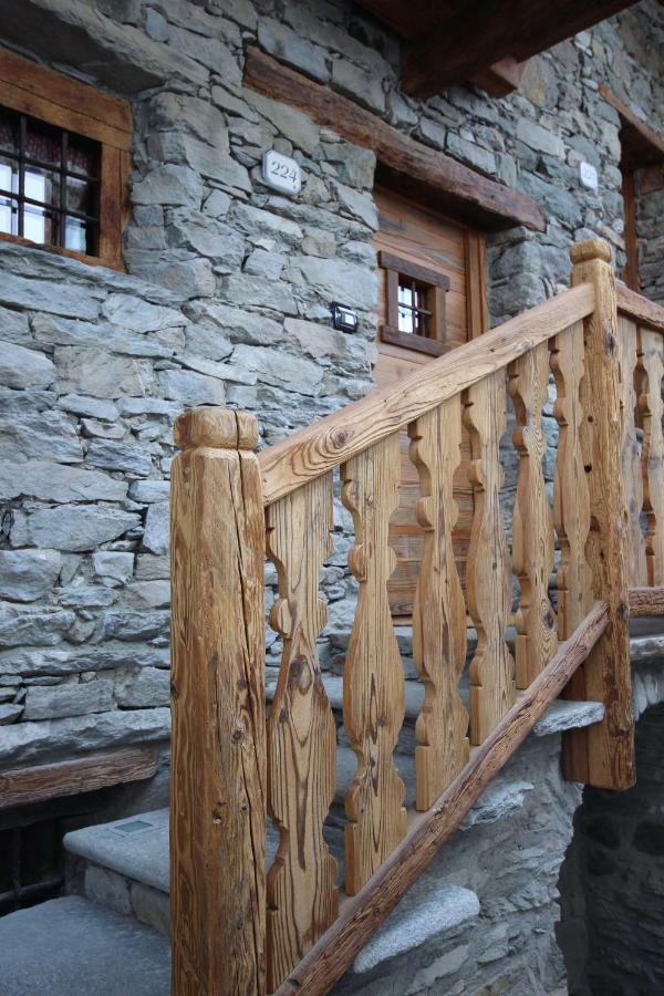 Vecchio Fienile Lägenhet Aosta Exteriör bild