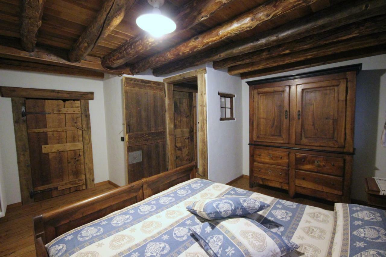 Vecchio Fienile Lägenhet Aosta Exteriör bild